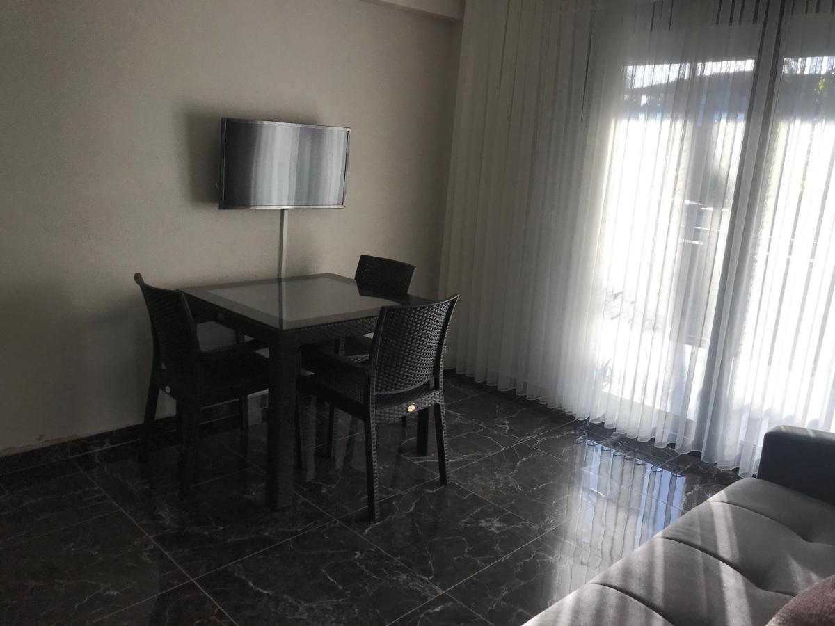 Aparthotel Golden Lake Aparts à Koycegiz Extérieur photo
